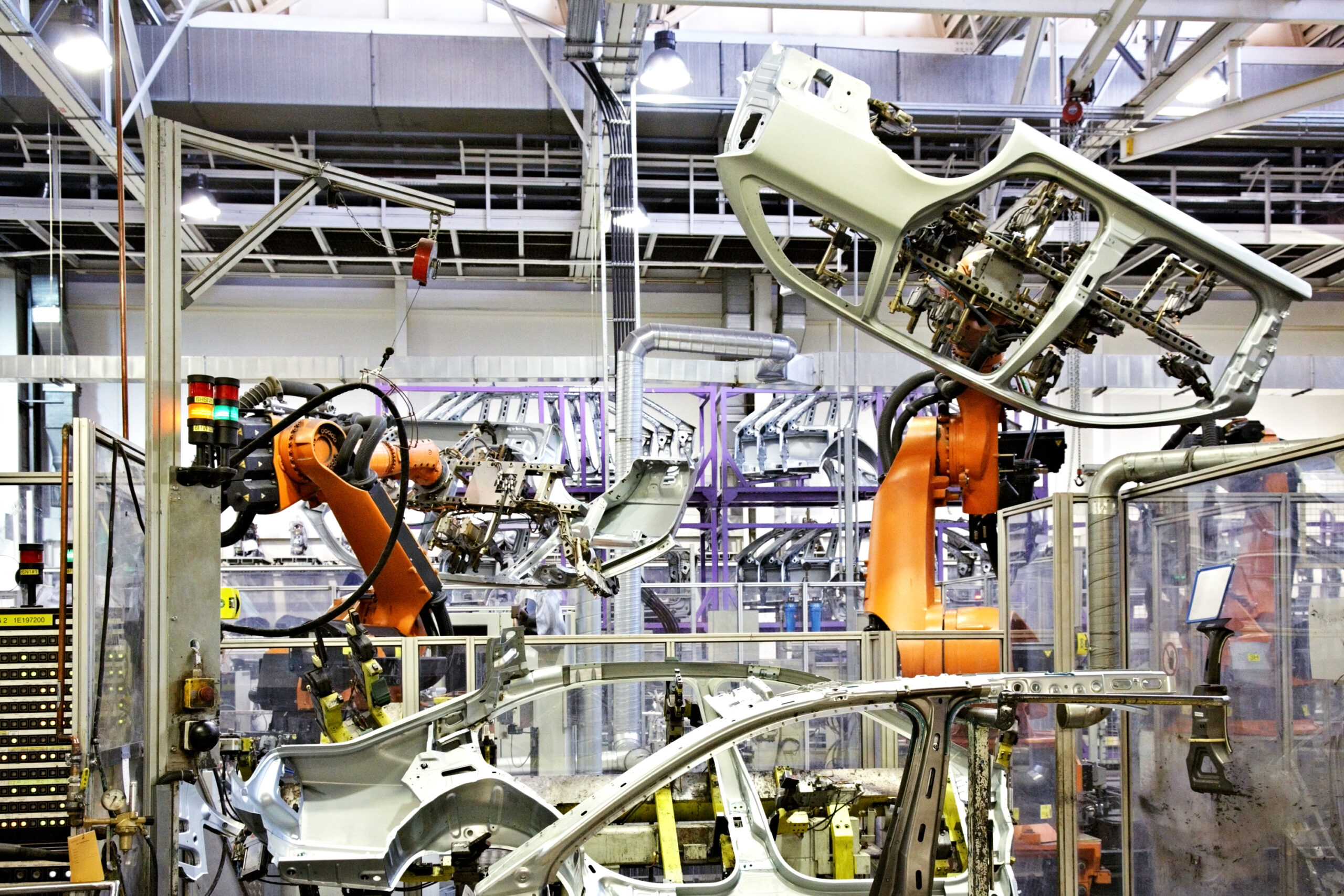 Roboter in der KFZ-Fertigung